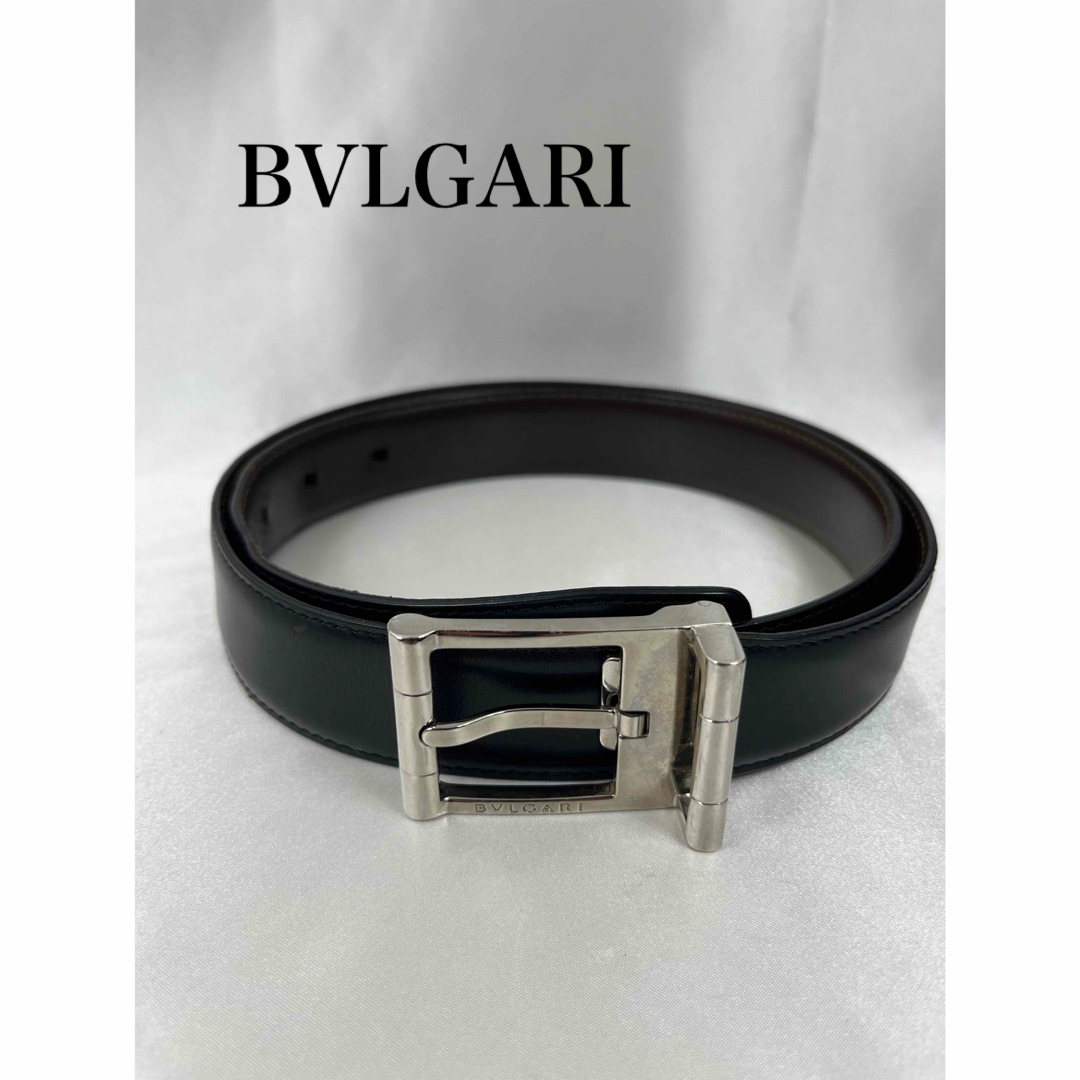 BVLGARI(ブルガリ)のブルガリ　ロゴ刻印ベルト　リバーシブル20225黒×シルバー メンズのファッション小物(ベルト)の商品写真