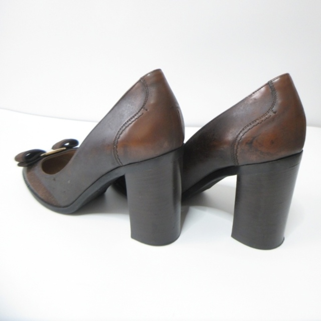 Salvatore Ferragamo(サルヴァトーレフェラガモ)のサルヴァトーレフェラガモ パンプス ヴァラ リボン チャンキーヒール 6 C レディースの靴/シューズ(ハイヒール/パンプス)の商品写真