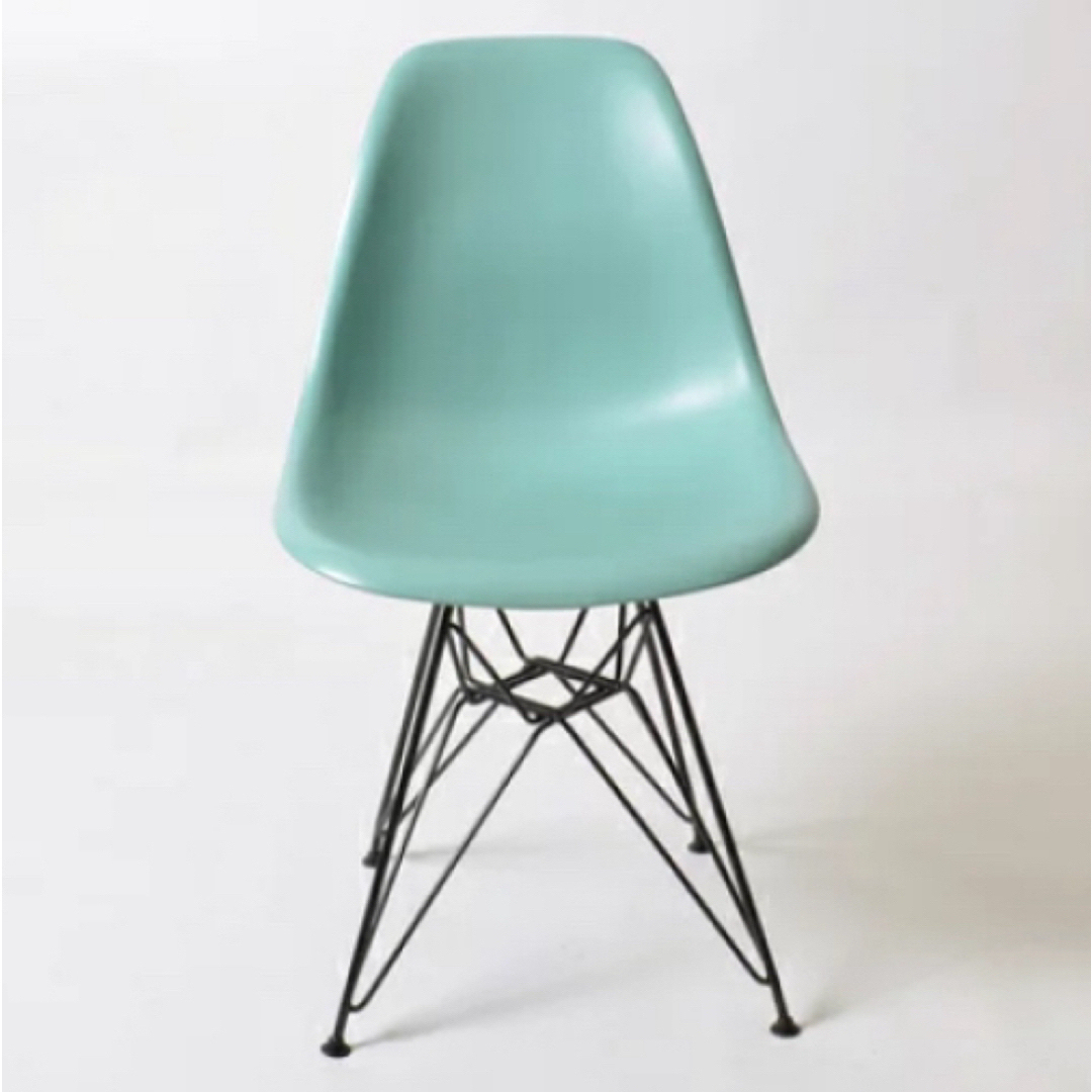 EAMES(イームズ)のシェルチェア イームズ リプロダクト スチールブラック脚 マリンブルー インテリア/住まい/日用品の椅子/チェア(ダイニングチェア)の商品写真