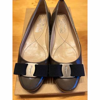 【正規品】早い者勝ち！Salvatore Ferragamo ♡