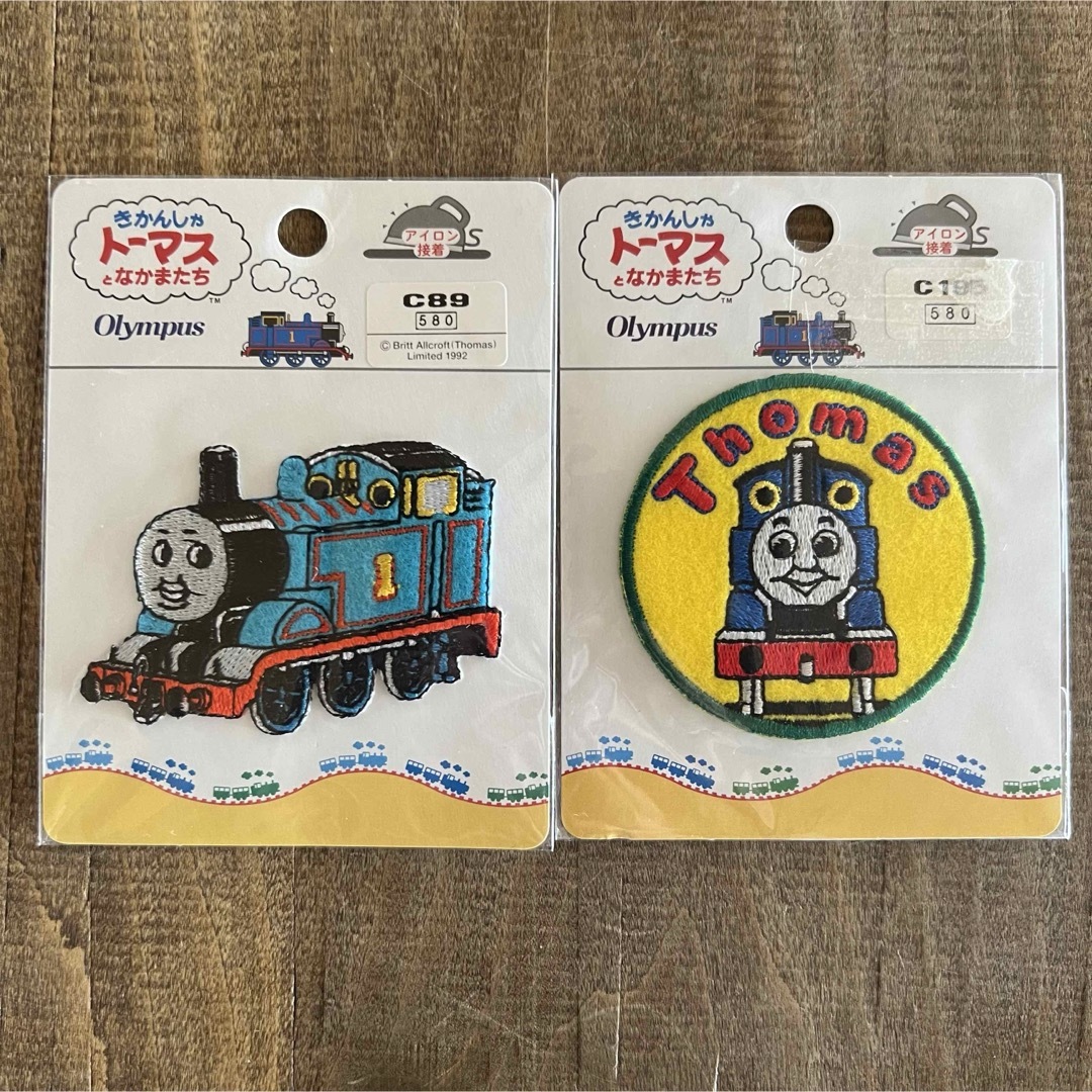 THOMAS(トーマス)の【1992年製レトロ】機関車トーマス ワッペンセット アップリケ 電車 北欧 ハンドメイドの素材/材料(各種パーツ)の商品写真