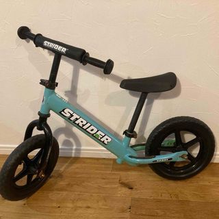 ストライダ(STRIDA)のSTRIDER スポーツモデル 12インチ フットレスト(三輪車/乗り物)