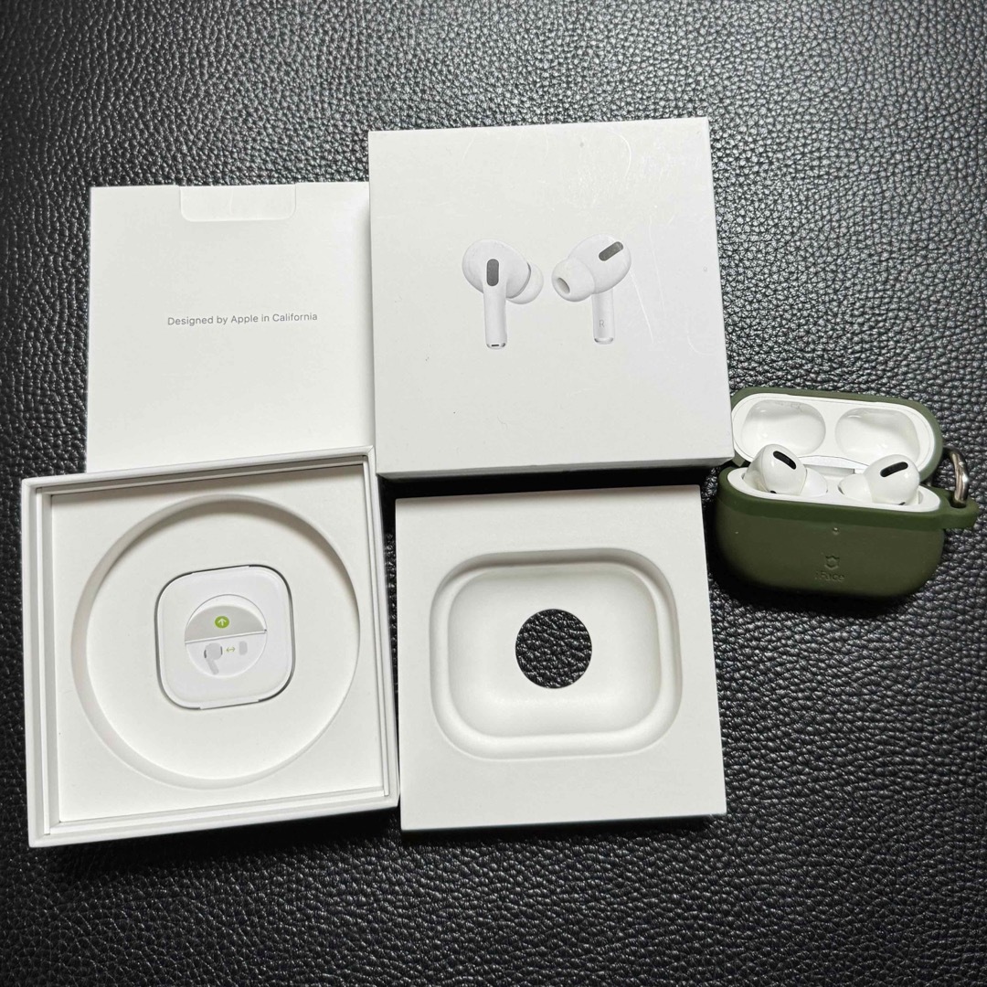 Apple(アップル)のApple AirPods Pro 第一世代 スマホ/家電/カメラのオーディオ機器(ヘッドフォン/イヤフォン)の商品写真