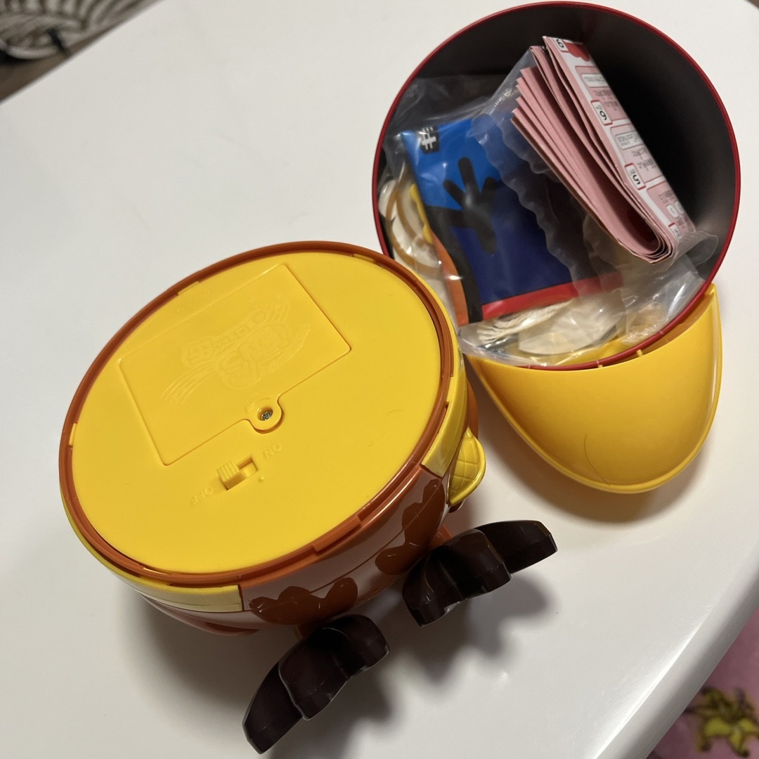 森永製菓(モリナガセイカ)の歌うキョロちゃん缶  エンタメ/ホビーのおもちゃ/ぬいぐるみ(キャラクターグッズ)の商品写真