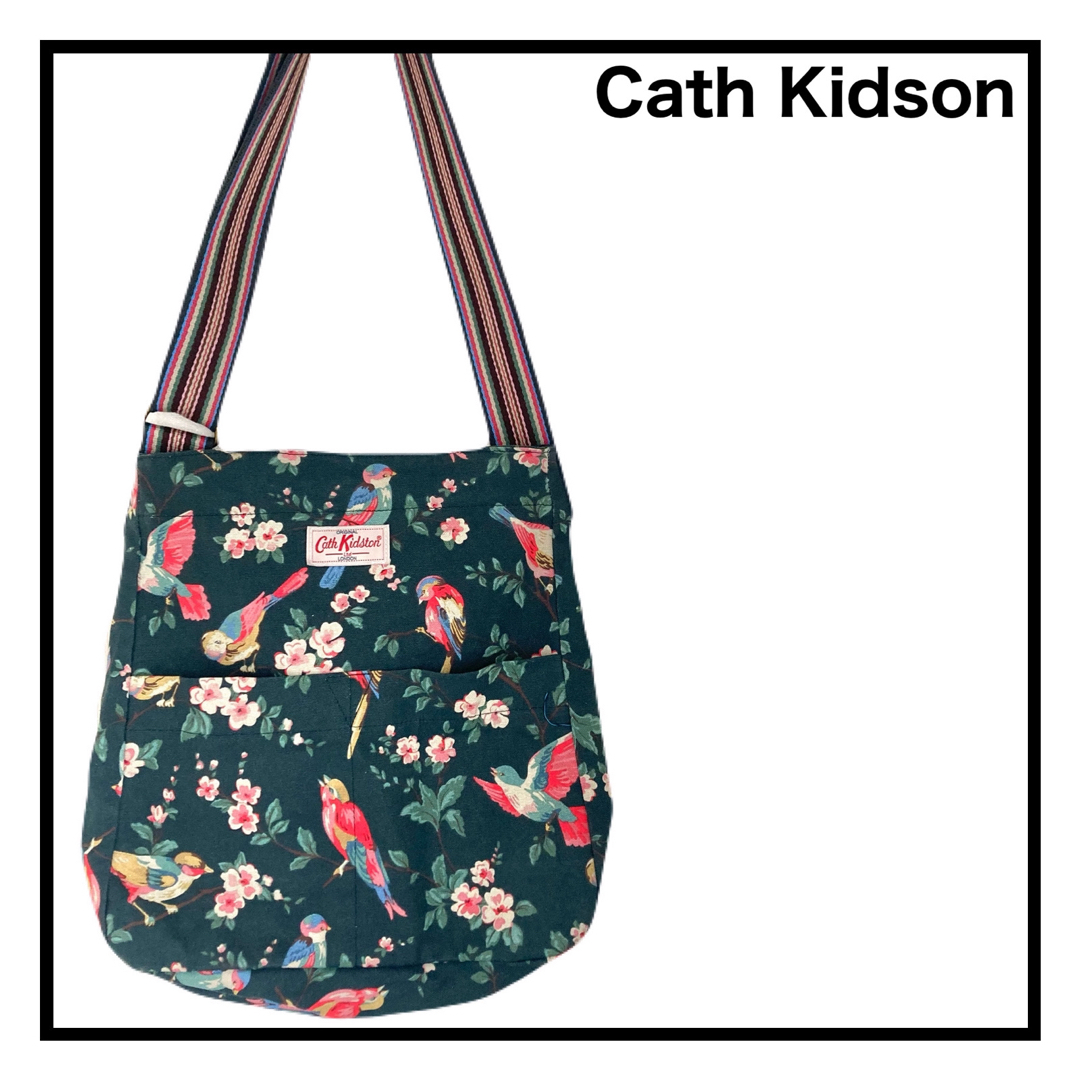 Cath Kidston(キャスキッドソン)のCath Kidson　ショルダーバッグ　カバン　花柄　鳥　グリーン　レディース レディースのバッグ(ショルダーバッグ)の商品写真