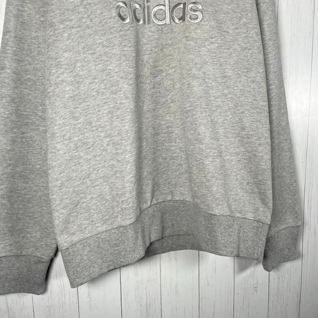 adidas(アディダス)の[古着]アディダス　トレーナー　シルバー刺繍　パフォーマンス　ラグラン　グレー その他のその他(その他)の商品写真