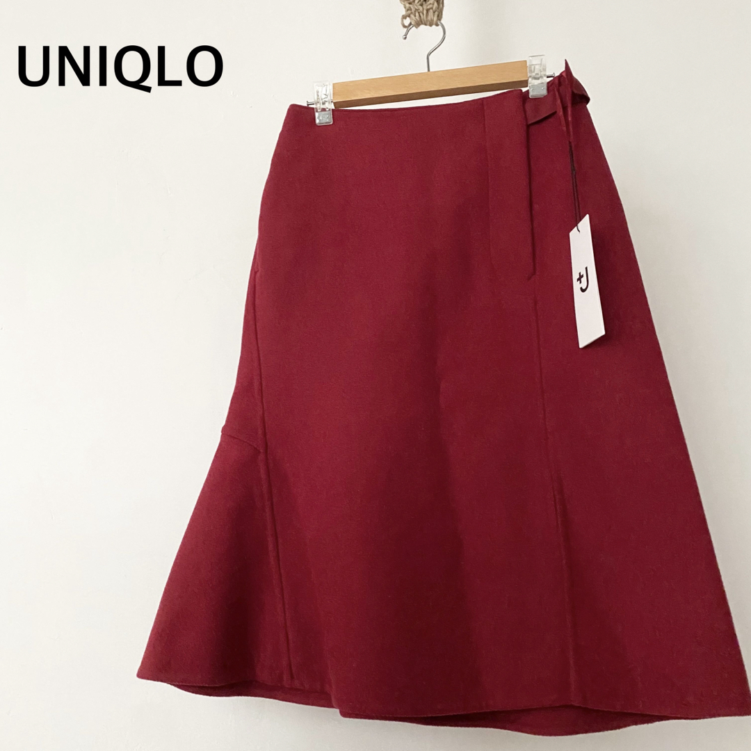 UNIQLO(ユニクロ)のUNIQLO ユニクロ　レッド　膝丈　ダブルフェイス　スカート　スリット入り レディースのスカート(ひざ丈スカート)の商品写真