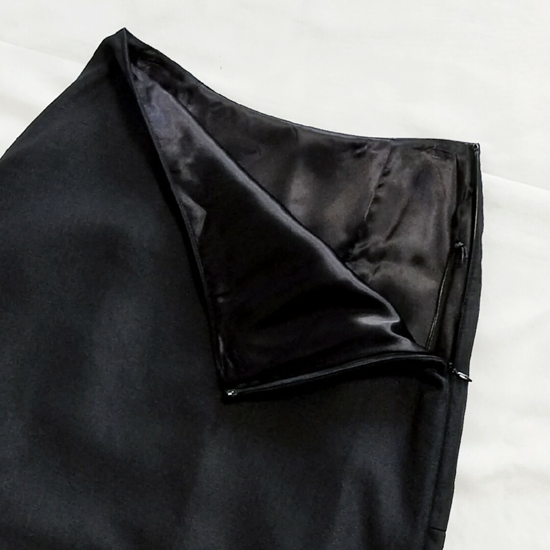 BEAUTY&YOUTH UNITED ARROWS(ビューティアンドユースユナイテッドアローズ)の新品タグ付き エイチビューティアンドユース バックフレアスカート 黒 M レディースのスカート(ロングスカート)の商品写真