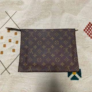 ルイヴィトン(LOUIS VUITTON)のLOUIS VUITTON ルイヴィトン モノグラム ポッシュトワレット 26 (クラッチバッグ)