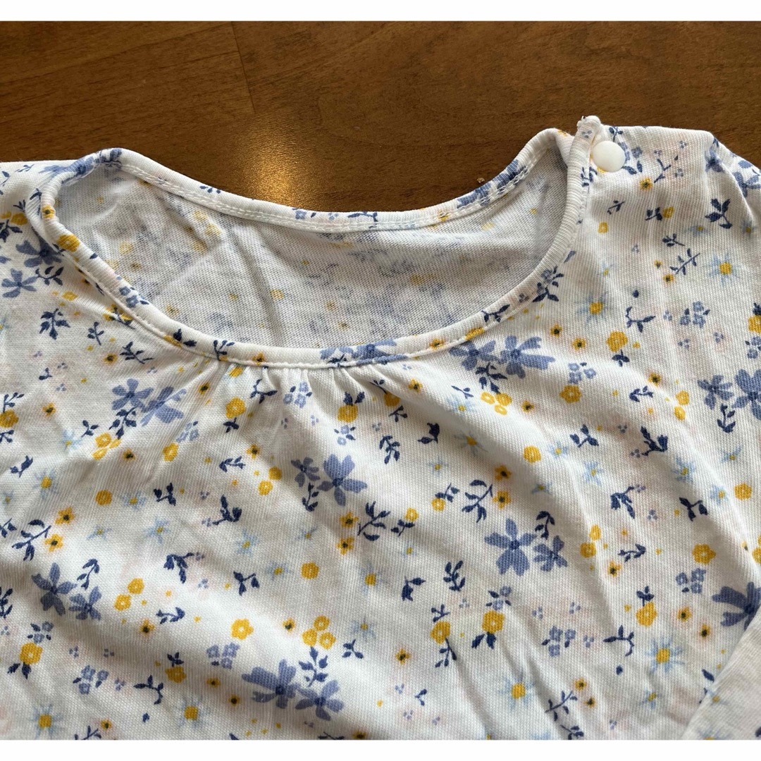 babyGAP(ベビーギャップ)のサイズ80 baby GAP ユニクロ ロングTシャツ 2枚セット キッズ/ベビー/マタニティのベビー服(~85cm)(Ｔシャツ)の商品写真