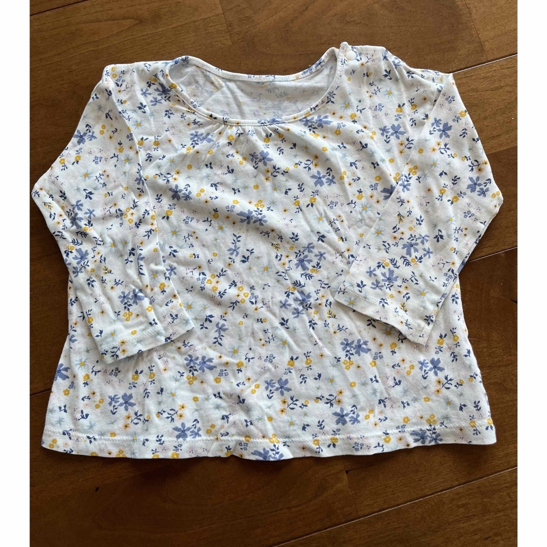 babyGAP(ベビーギャップ)のサイズ80 baby GAP ユニクロ ロングTシャツ 2枚セット キッズ/ベビー/マタニティのベビー服(~85cm)(Ｔシャツ)の商品写真