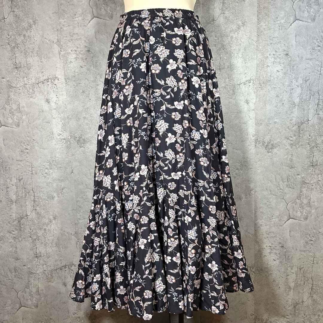MARIHA(マリハ)のMARIHA スカート レディースのスカート(ロングスカート)の商品写真