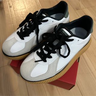 オニツカタイガー(Onitsuka Tiger)の美品　オニツカタイガー / デレシティ　ホワイト×グリーン 23.0cm(スニーカー)