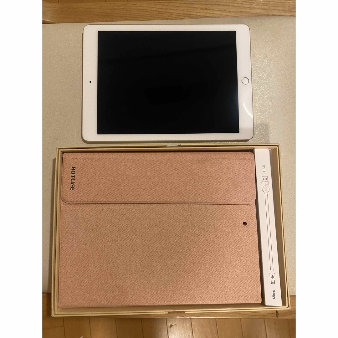 Apple(アップル)の⭐️美品⭐️iPad Air 2 64GB SIMフリー スマホ/家電/カメラのPC/タブレット(タブレット)の商品写真