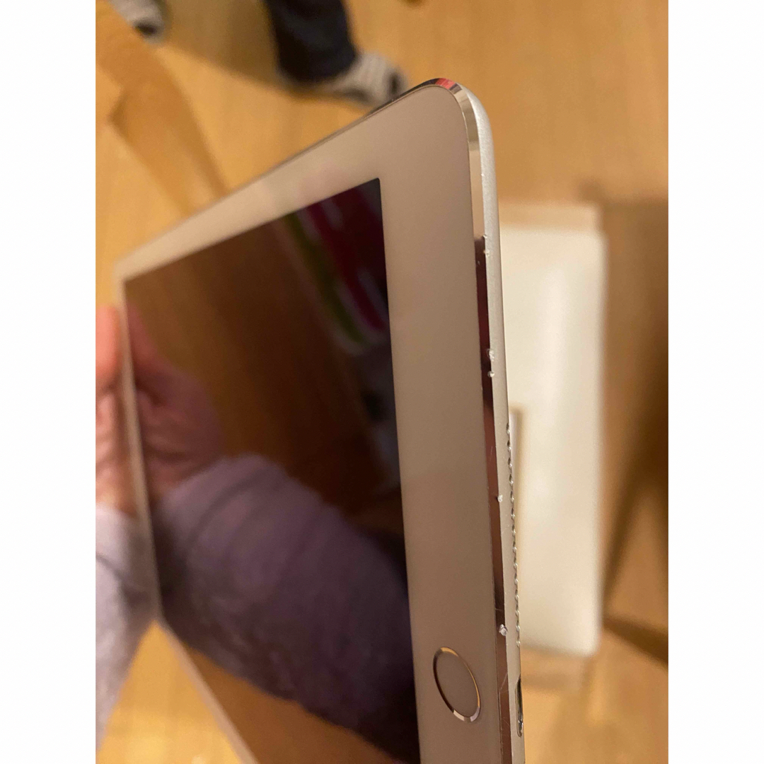 Apple(アップル)の⭐️美品⭐️iPad Air 2 64GB SIMフリー スマホ/家電/カメラのPC/タブレット(タブレット)の商品写真