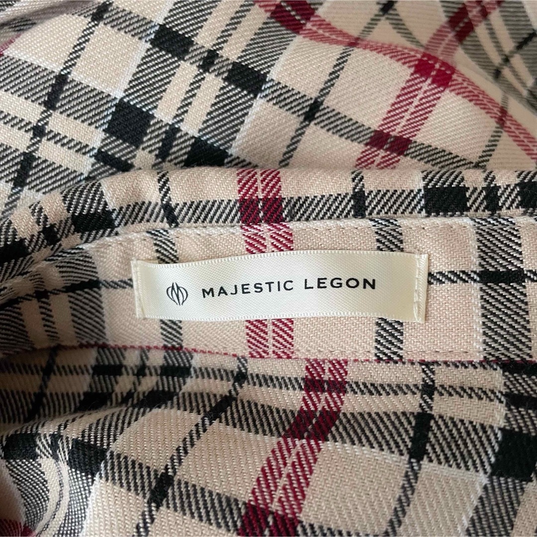 MAJESTIC LEGON(マジェスティックレゴン)の● マジェスティックレゴン　バックフリル飾り、ゆったりチェックシャツ　 レディースのトップス(シャツ/ブラウス(長袖/七分))の商品写真