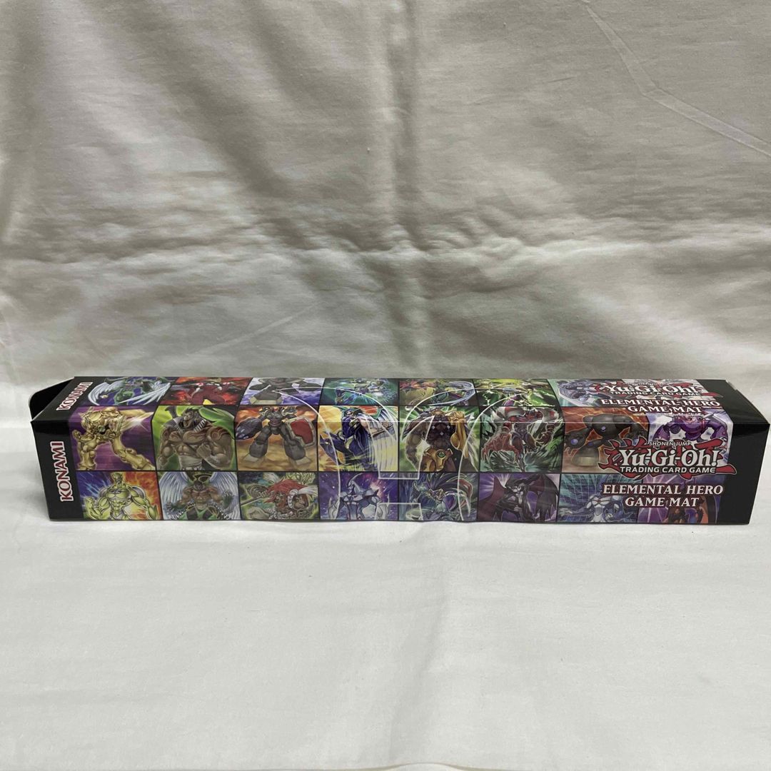 KONAMI(コナミ)の遊戯王　エレメンタルヒーロー ゲームマット (61cm×35.5cm) エンタメ/ホビーのトレーディングカード(カードサプライ/アクセサリ)の商品写真