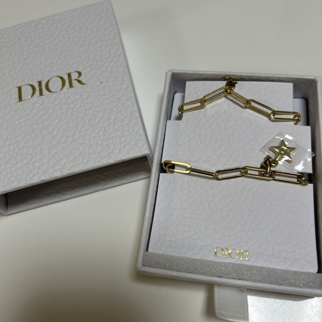 Dior(ディオール)のdior ディオール　ノベルティ　ストラップ レディースのアクセサリー(チャーム)の商品写真