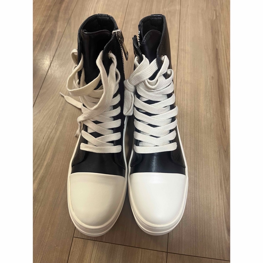 Rick Owens(リックオウエンス)のRick Owens ラモーンズ風スニーカー メンズの靴/シューズ(スニーカー)の商品写真