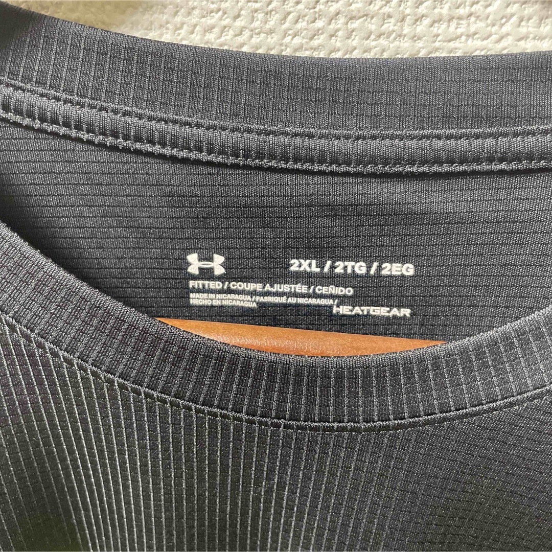 UNDER ARMOUR(アンダーアーマー)の未使用品　アンダーアーマー　Tシャツ　ランニングウェア　スポーツ　トレーニング スポーツ/アウトドアのランニング(ウェア)の商品写真