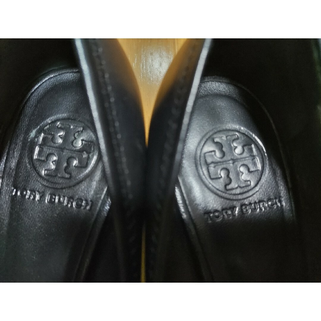 Tory Burch(トリーバーチ)のトリーバーチ　パンプス　ウエッジヒール　ブラック　US8 レディースの靴/シューズ(ハイヒール/パンプス)の商品写真