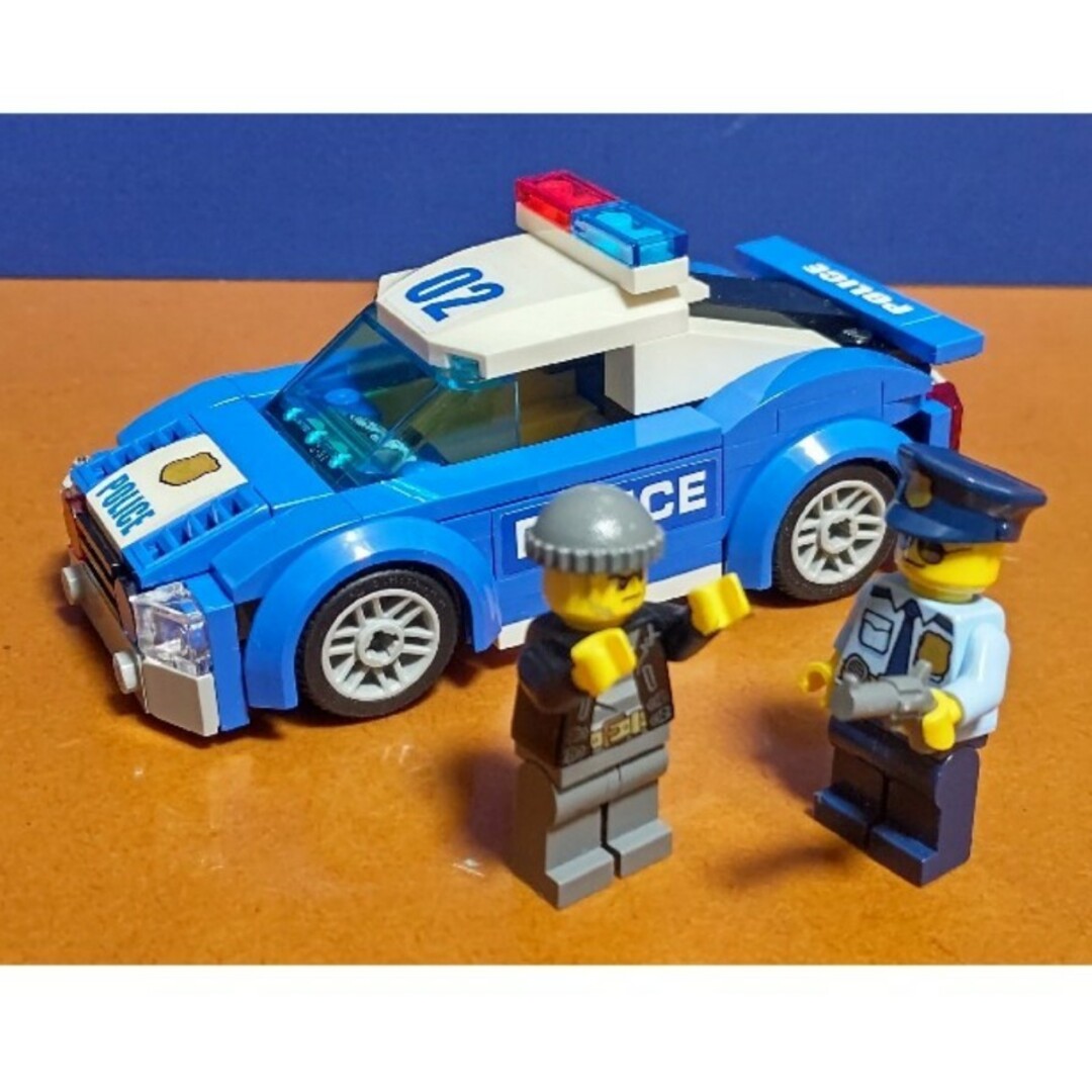 Lego(レゴ)の期間限定オフ！レゴ★シティポリス パトカー 米国Ver.オリジナルアレンジ 美品 エンタメ/ホビーのおもちゃ/ぬいぐるみ(その他)の商品写真