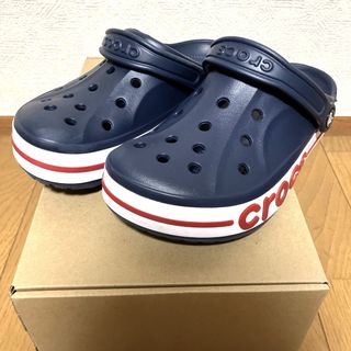 クロックス(crocs)のクロックス crocs サンダル ネイビー 24.0cm(サンダル)