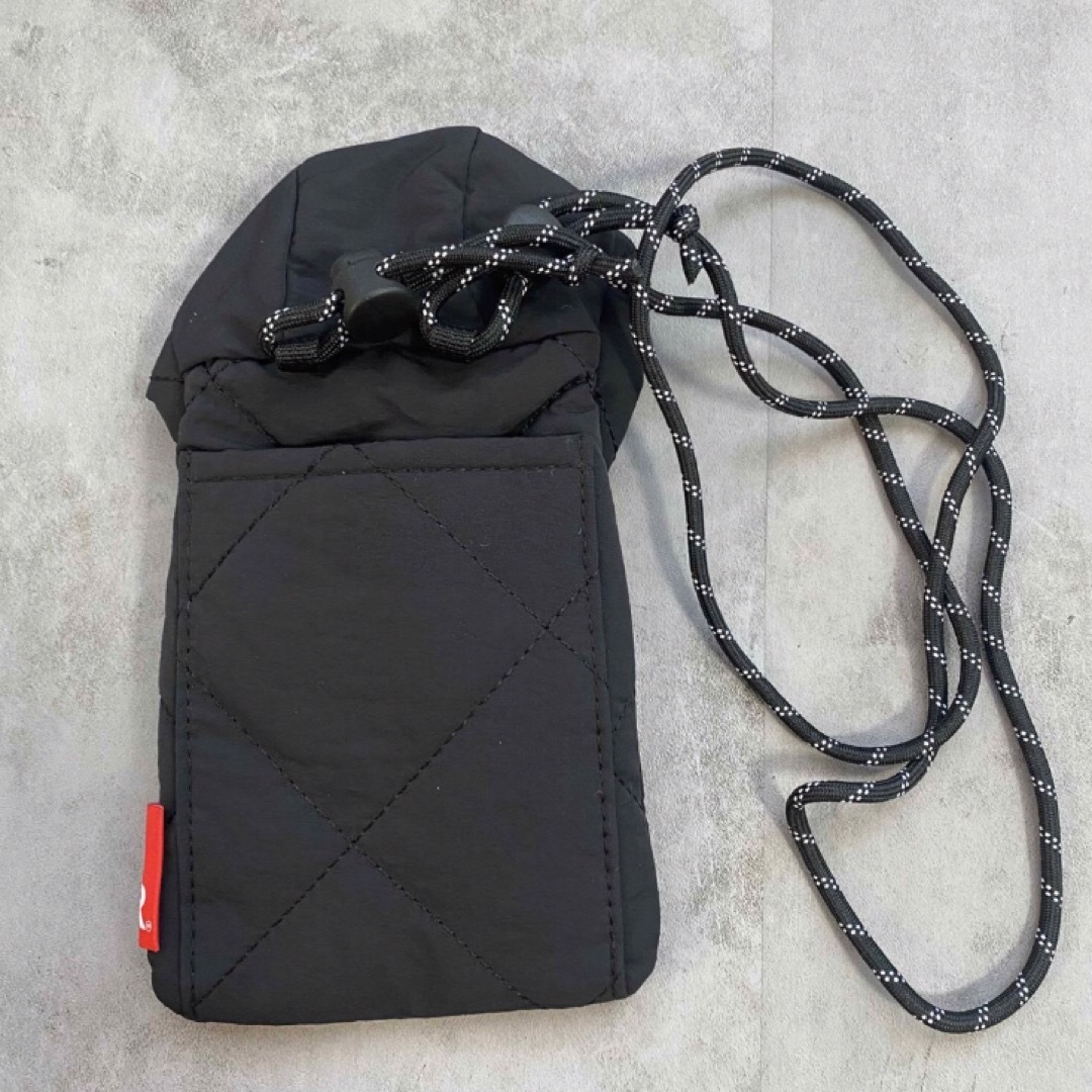 ROOTOTE(ルートート)の[新品]ROOTOTEスヌーピーキルトショルダーバッグ　BLACK レディースのバッグ(ショルダーバッグ)の商品写真