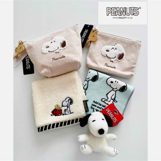 スヌーピー(SNOOPY)のsnoopy スヌーピー  ポーチ　タオル　キーホルダー　まとめ売り(キャラクターグッズ)