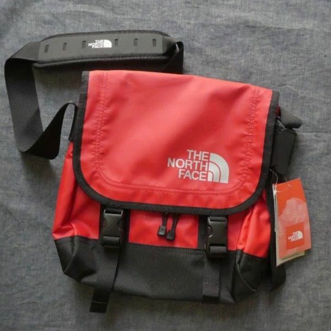 THE NORTH FACE(ザノースフェイス)のノースフェイス BASE CAMP MESSENGER デッドストック 希少品 メンズのバッグ(メッセンジャーバッグ)の商品写真