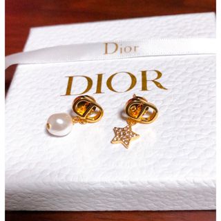 クリスチャンディオール(Christian Dior)のDior CD ロゴ 揺れるピアス ゴールド パール ストーン 星 (ピアス)