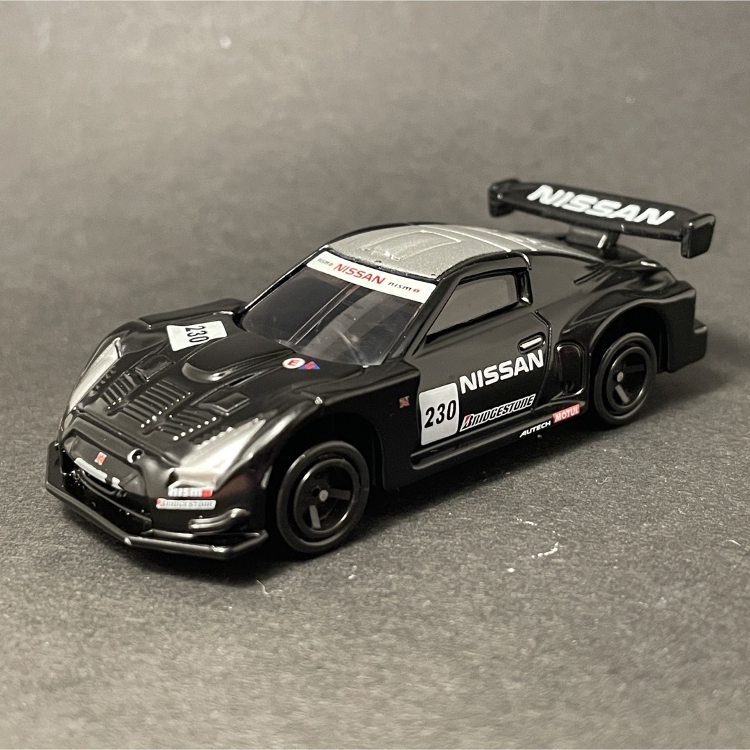 Takara Tomy(タカラトミー)の【廃盤】トミカ レーシングカーコレクション 日産 GT-R (R35) エンタメ/ホビーのおもちゃ/ぬいぐるみ(ミニカー)の商品写真