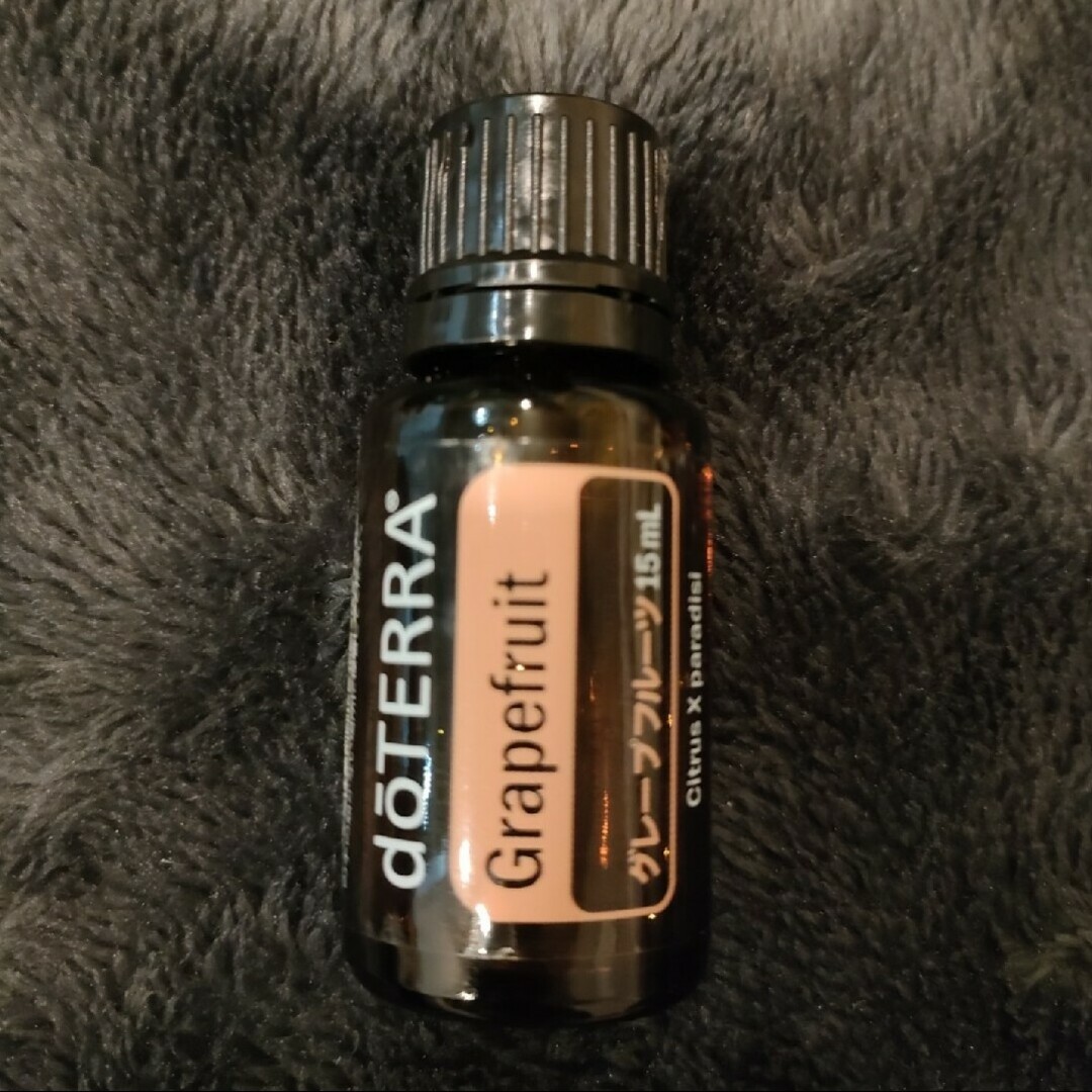 doTERRA(ドテラ)の【新品未使用】doTERRA ドテラ グレープフルーツ15ml コスメ/美容のリラクゼーション(エッセンシャルオイル（精油）)の商品写真