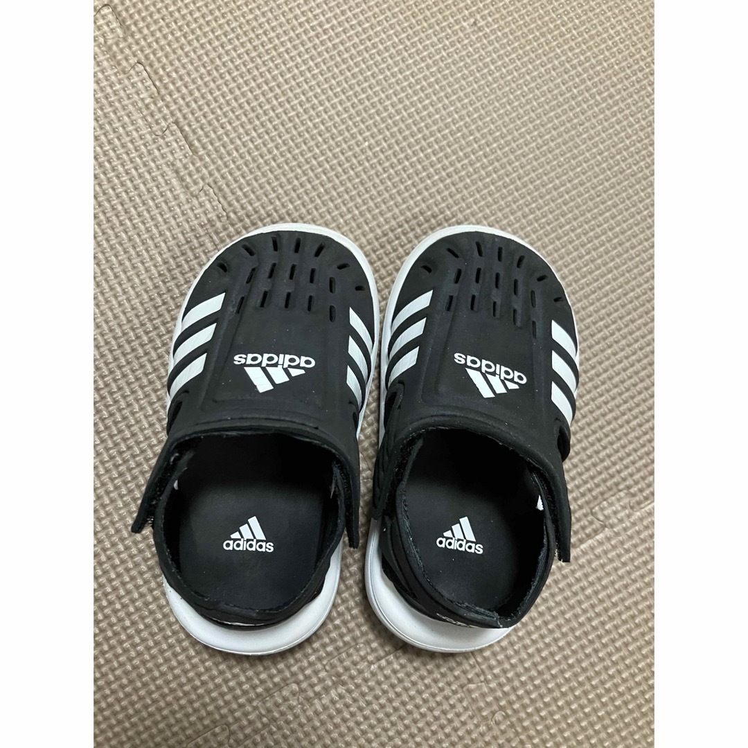 adidas(アディダス)のadidas サンダル　13センチ キッズ/ベビー/マタニティのベビー靴/シューズ(~14cm)(サンダル)の商品写真