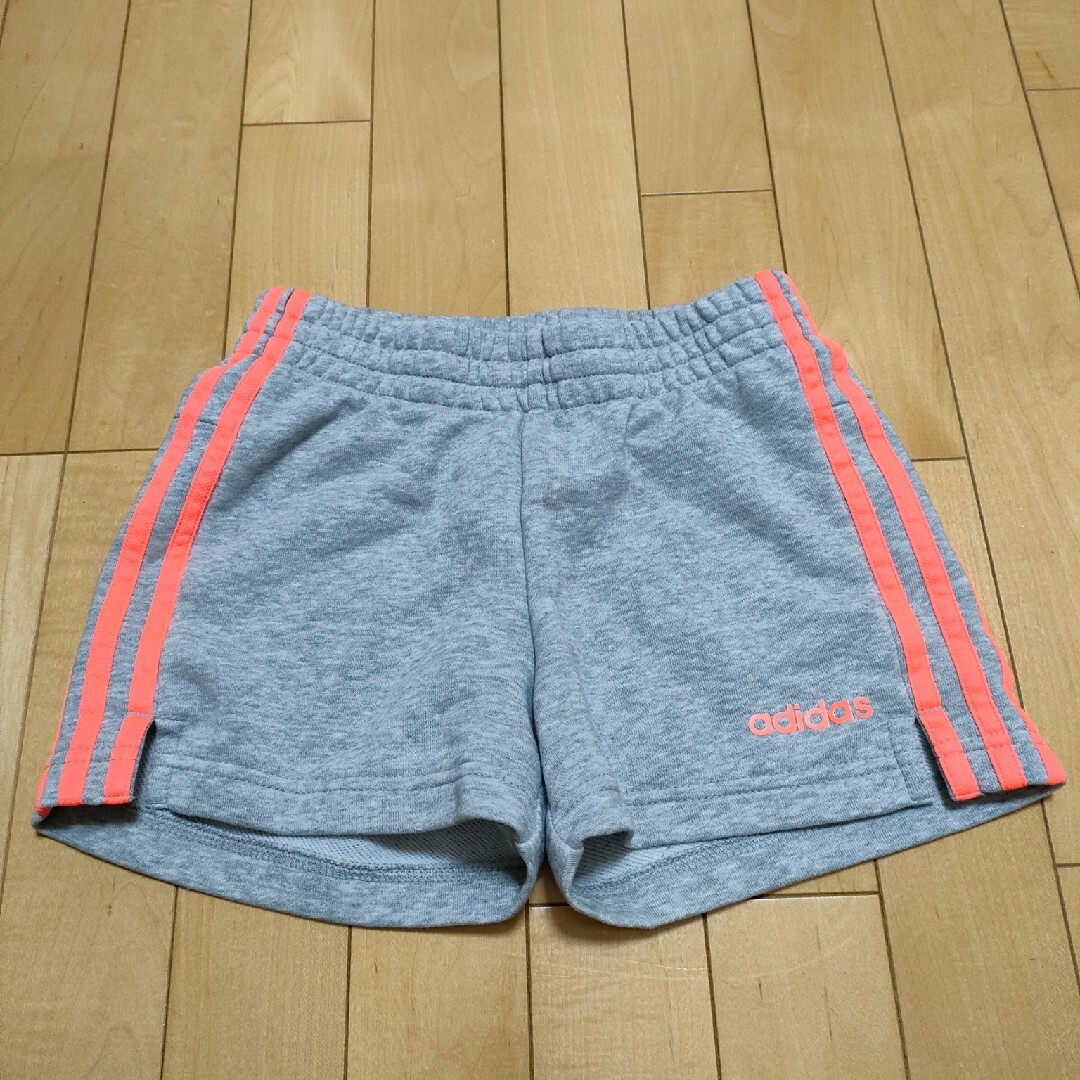 【美品】アディダスadidas レディースランニングパンツ SS グレー | フリマアプリ ラクマ