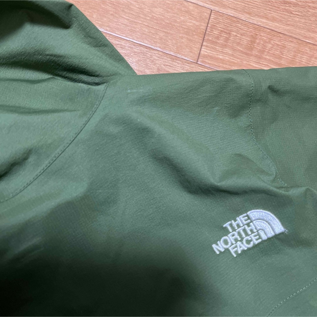 THE NORTH FACE(ザノースフェイス)のTHE NORTH FACE  薄軽ブルゾン　グリーン レディースのジャケット/アウター(ブルゾン)の商品写真