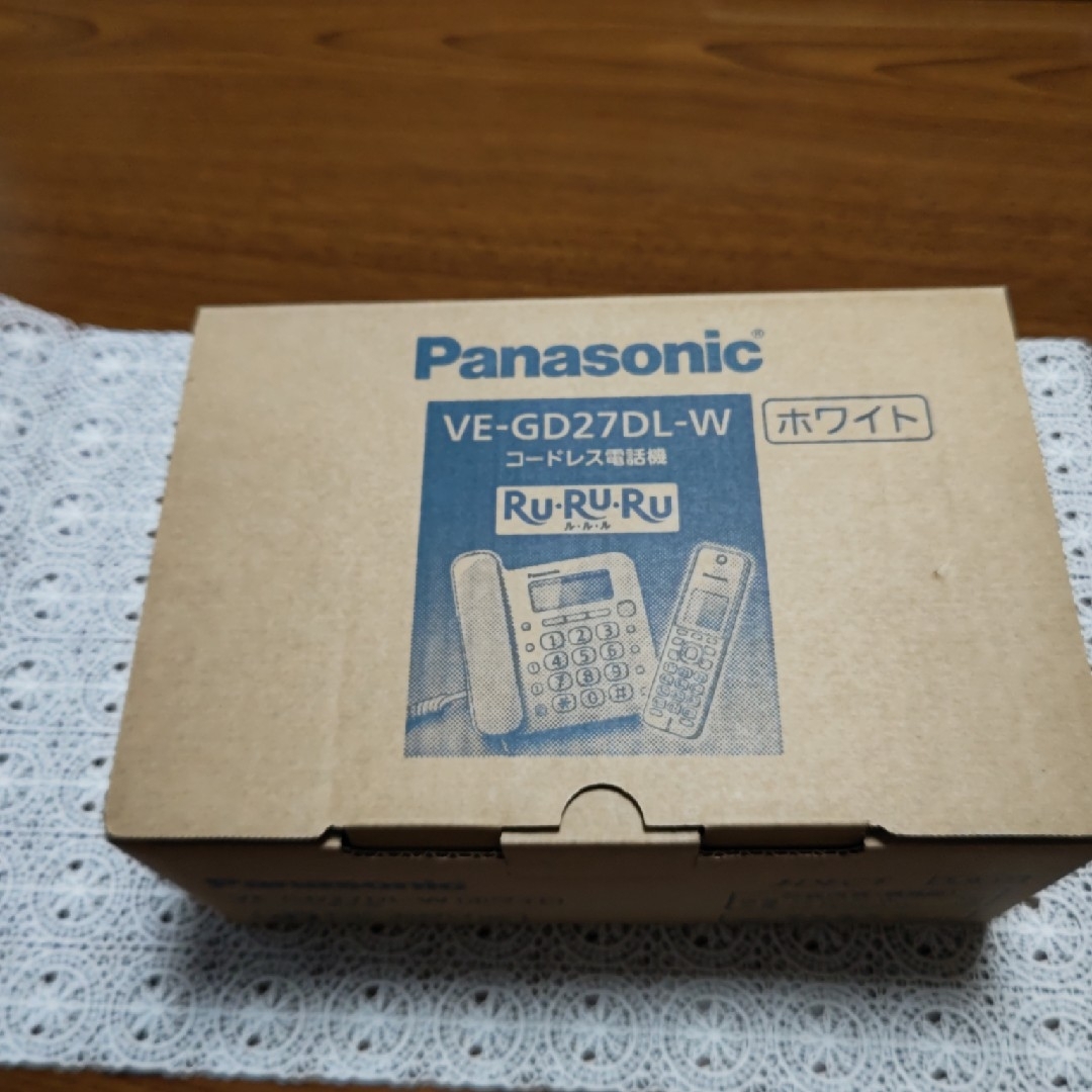 Panasonic(パナソニック)の全３台増設済みパナソニック 電話機 VE-GD27DL-W スマホ/家電/カメラのスマホ/家電/カメラ その他(その他)の商品写真