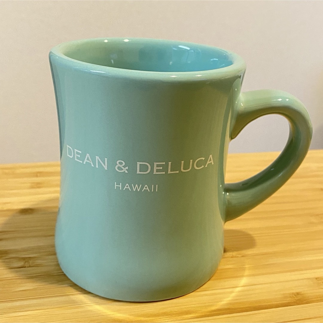 DEAN & DELUCA(ディーンアンドデルーカ)のDEAN&DELUCA ハワイ限定  マグカップ ミント 新品未使用 インテリア/住まい/日用品のキッチン/食器(グラス/カップ)の商品写真