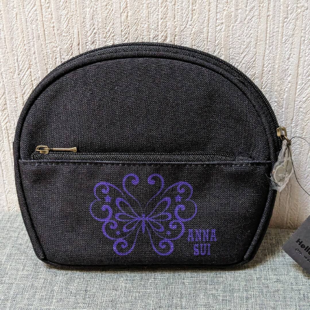 ANNA SUI(アナスイ)の未使用タグ付き　ANNA SUI　RED　アナスイ×キティちゃんコラボポーチ レディースのファッション小物(ポーチ)の商品写真