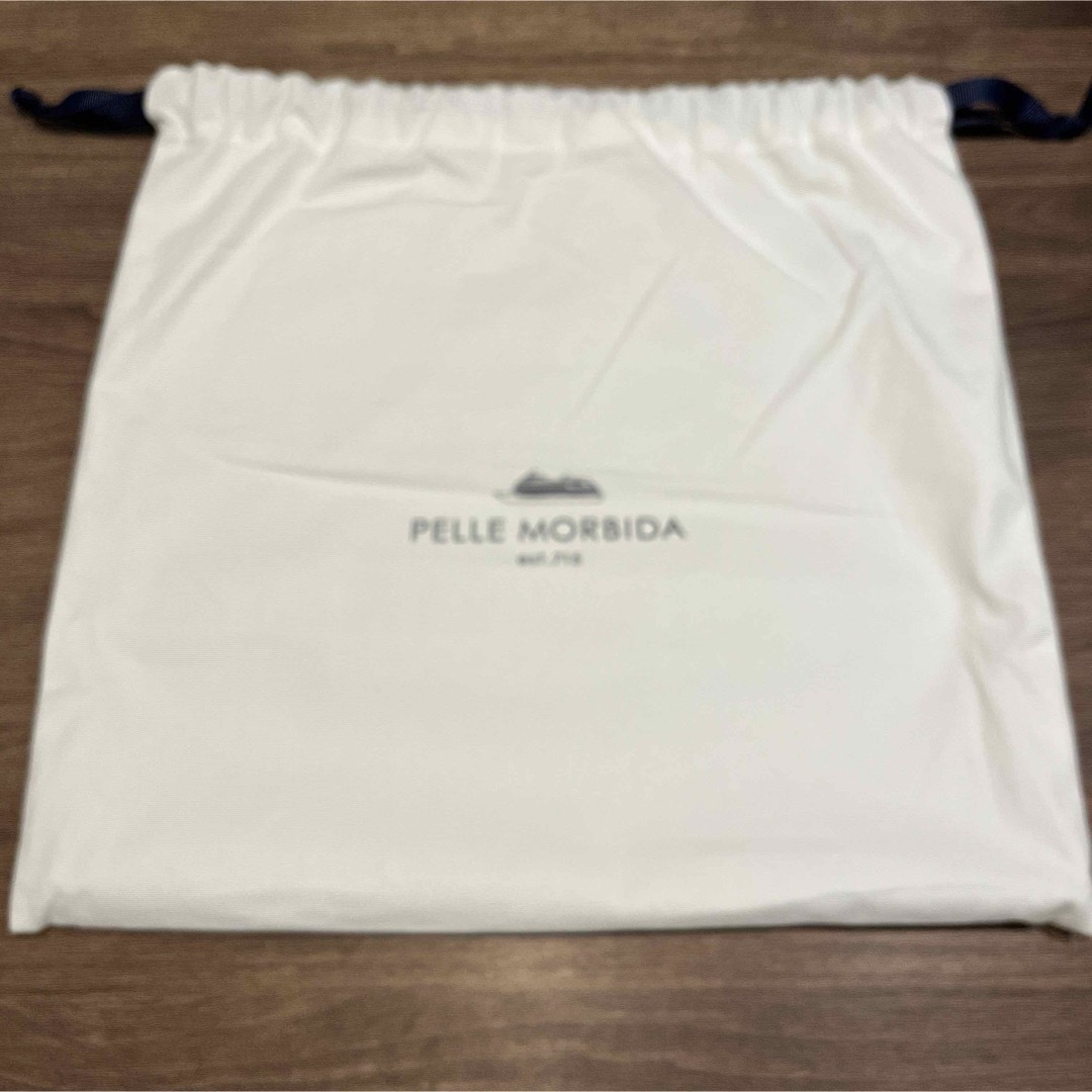 PELLE MORBIDA(ペッレ モルビダ)のペッレモルビダ 保存袋付き PMO-UCA011 クラッチバッグ ネイビー レディースのバッグ(クラッチバッグ)の商品写真