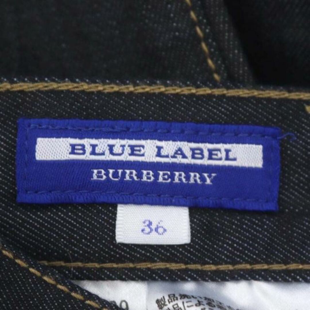 BURBERRY BLUE LABEL(バーバリーブルーレーベル)のバーバリーブルーレーベル テーパードデニムパンツ ジーンズ ストレッチ 36 紺 レディースのパンツ(デニム/ジーンズ)の商品写真