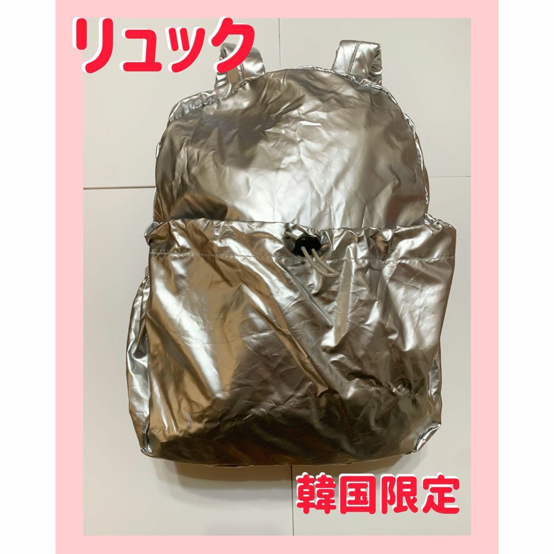 【人気上昇中】男女兼用韓国通勤通学　大容量リュック バックパック　シルバー メンズのバッグ(バッグパック/リュック)の商品写真