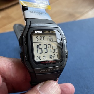 カシオ(CASIO)のカシオ デジタル腕時計 新品　大型スクリーン　10年バッテリー　海外モデル(腕時計(デジタル))