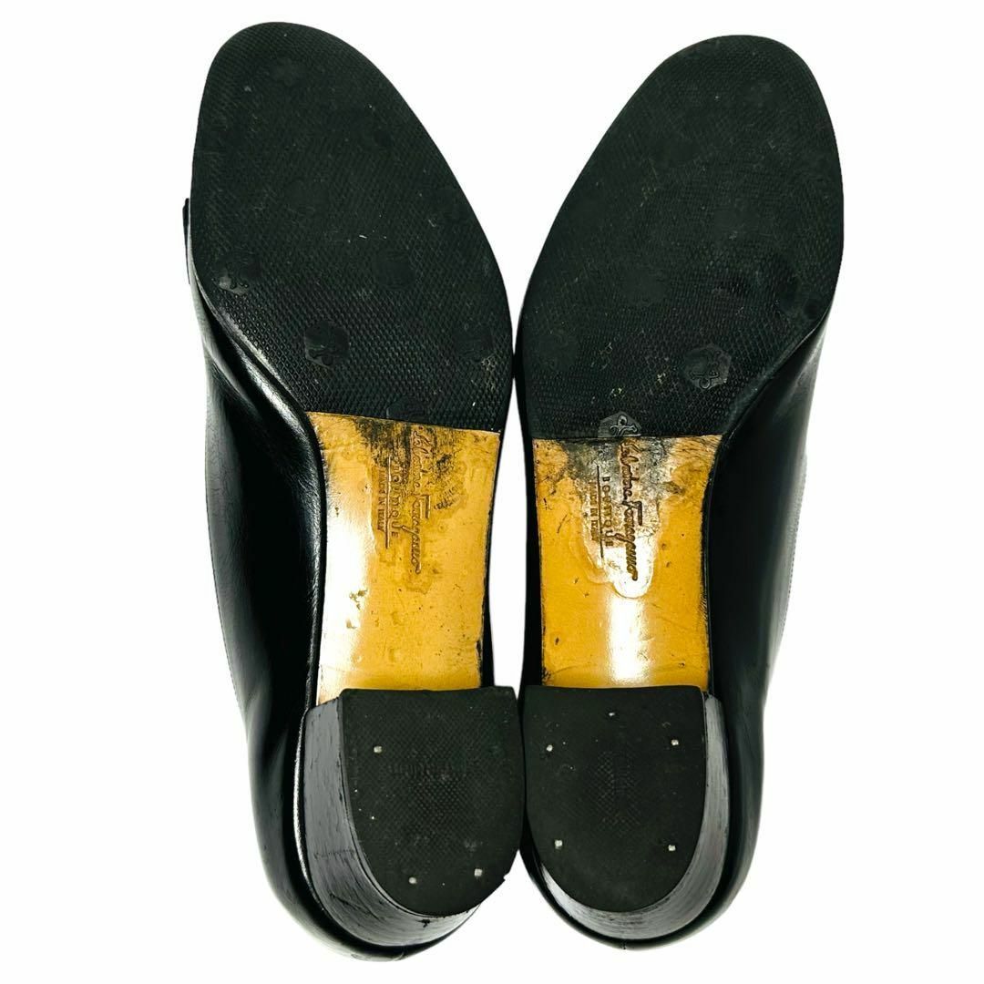 Salvatore Ferragamo(サルヴァトーレフェラガモ)の良品✨フェラガモ 5.5D 約23.5cm パンプス ヴァラ リボン レザー 黒 レディースの靴/シューズ(ハイヒール/パンプス)の商品写真