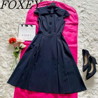 フォクシーニューヨーク(FOXEY NEW YORK)の【美品】FOXEY NEW YORK ロングワンピース ネイビー 38 半袖(ロングワンピース/マキシワンピース)