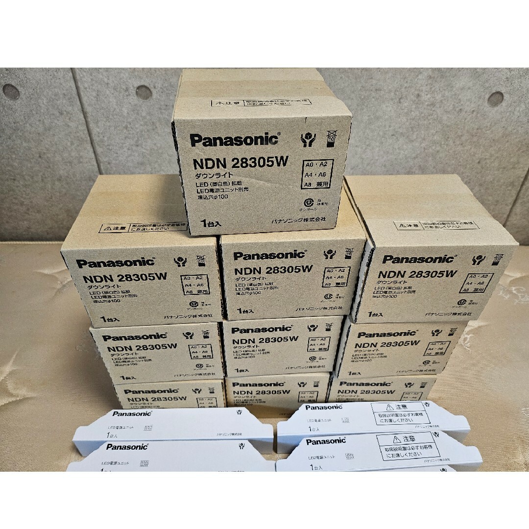Panasonic(パナソニック)のPanasonic　パナソニック　NDN-28305W インテリア/住まい/日用品のライト/照明/LED(天井照明)の商品写真