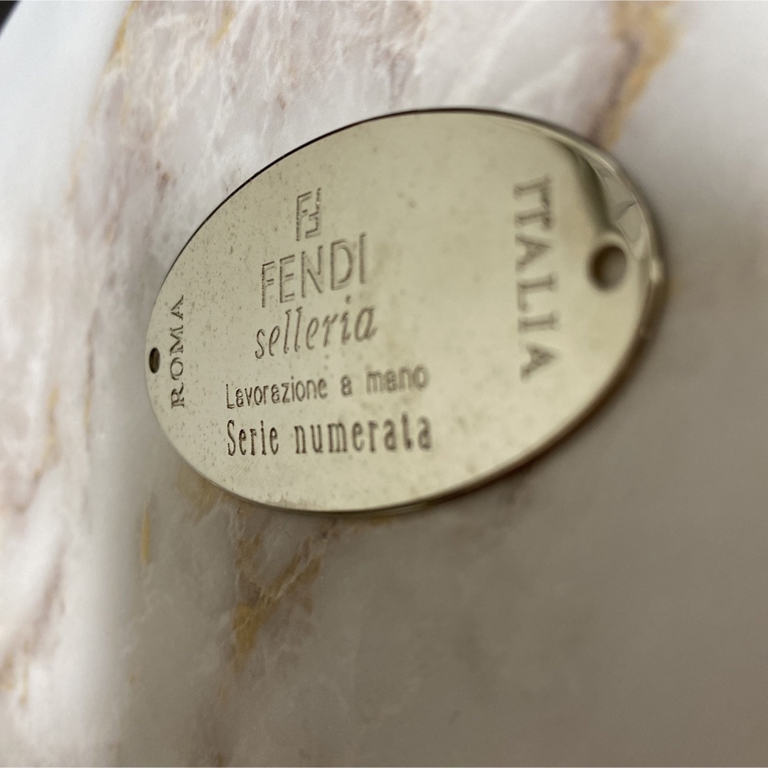 FENDI(フェンディ)のFENDI　シルバー　プレート　フェンディー ハンドメイドのファッション小物(バッグチャーム)の商品写真