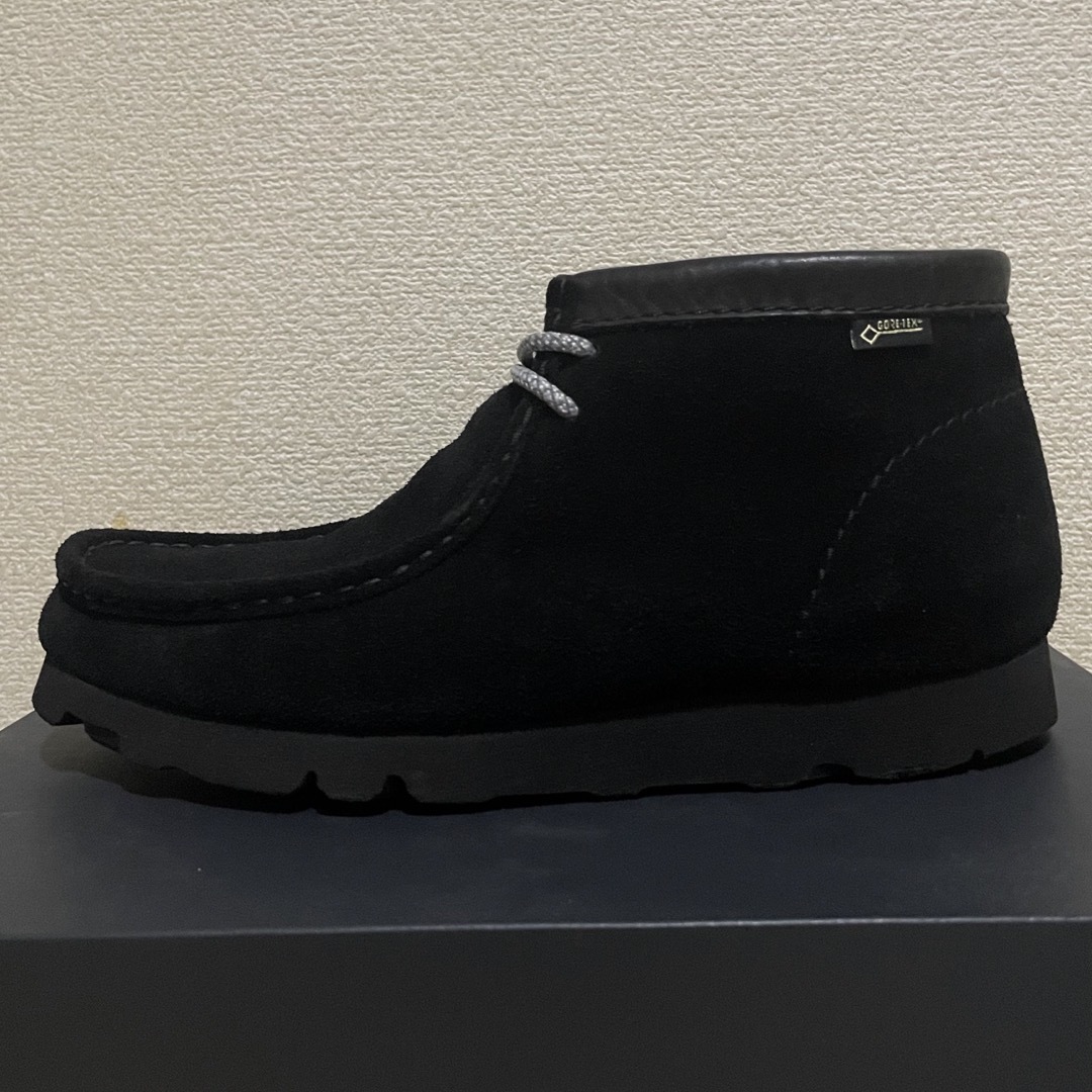 Clarks(クラークス)のクラークス ワラビーブーツ ゴアテックス ブラック 黒 メンズの靴/シューズ(ブーツ)の商品写真