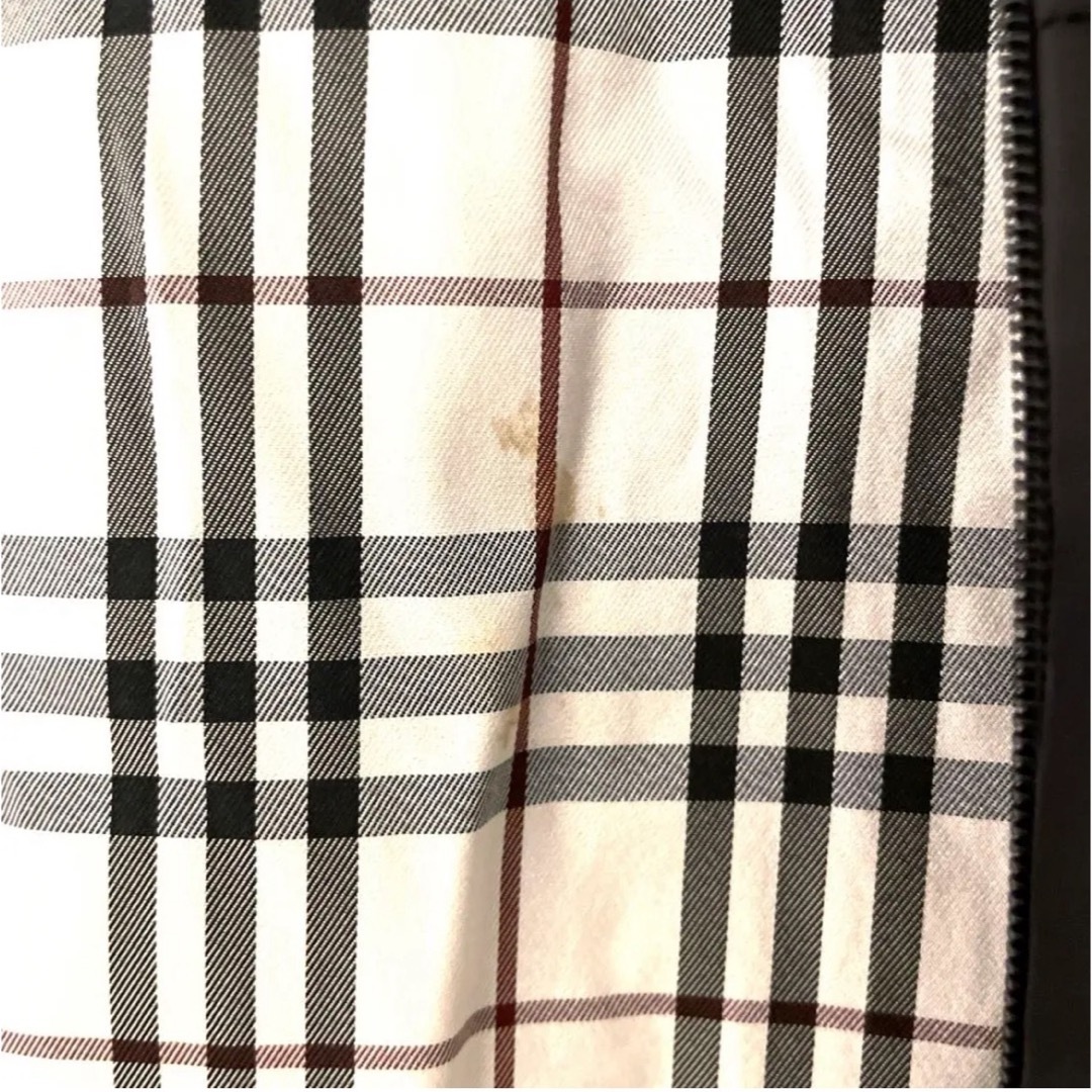 BURBERRY BLACK LABEL(バーバリーブラックレーベル)のBURBERRY BLACK LABEL ベストブラック　Mサイズ　アウター   メンズのジャケット/アウター(その他)の商品写真