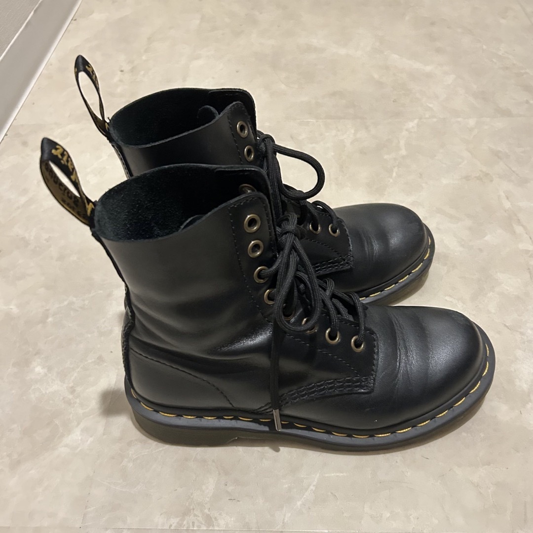 Dr.Martens(ドクターマーチン)のDr.Martens 8ホール  レディースの靴/シューズ(ブーツ)の商品写真